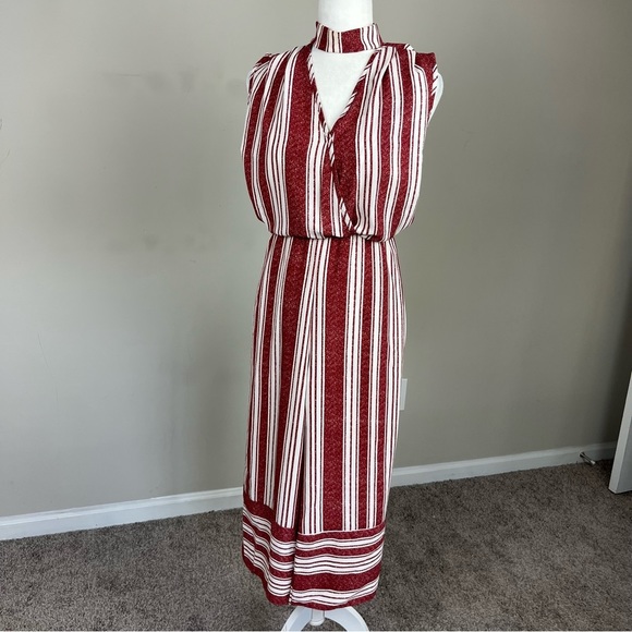 DAYLIGHT STRIPED SLEEVELESS JUMPSUIT CUT OUT NECKLINE IN RED & WHITE SIZE SMALL - Picture 3 of 16